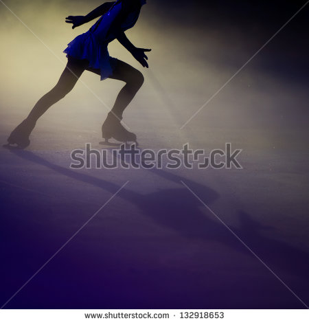 uploads/slider/20150915/stock-photo-figure-skating-132918653.jpg